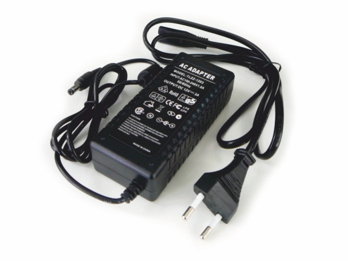 napájecí zdroj zásuvkový 84W-12V